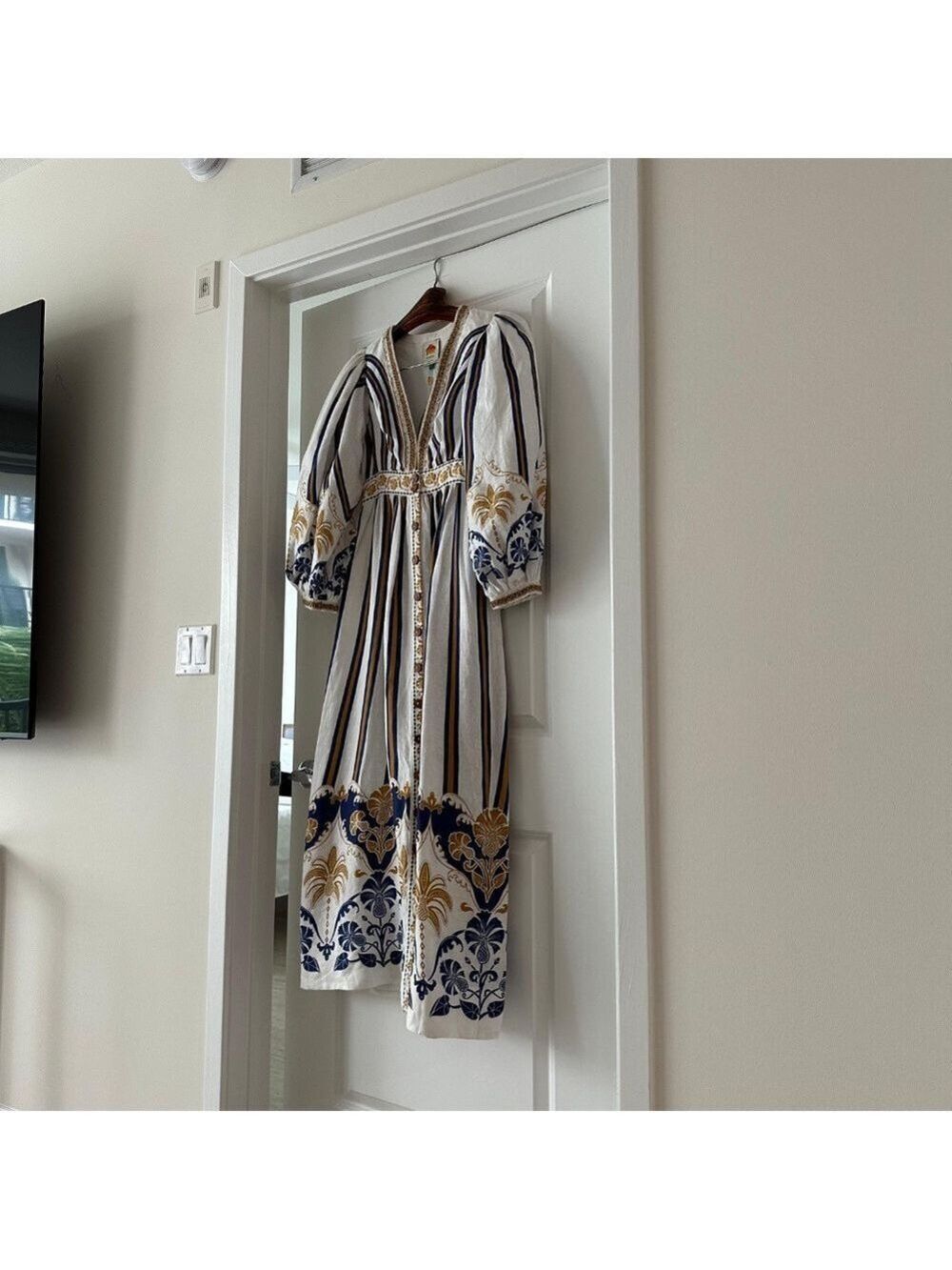 Farm Rio Off-White Pineapple Deco Maxi Dress - Picture 5 of 10